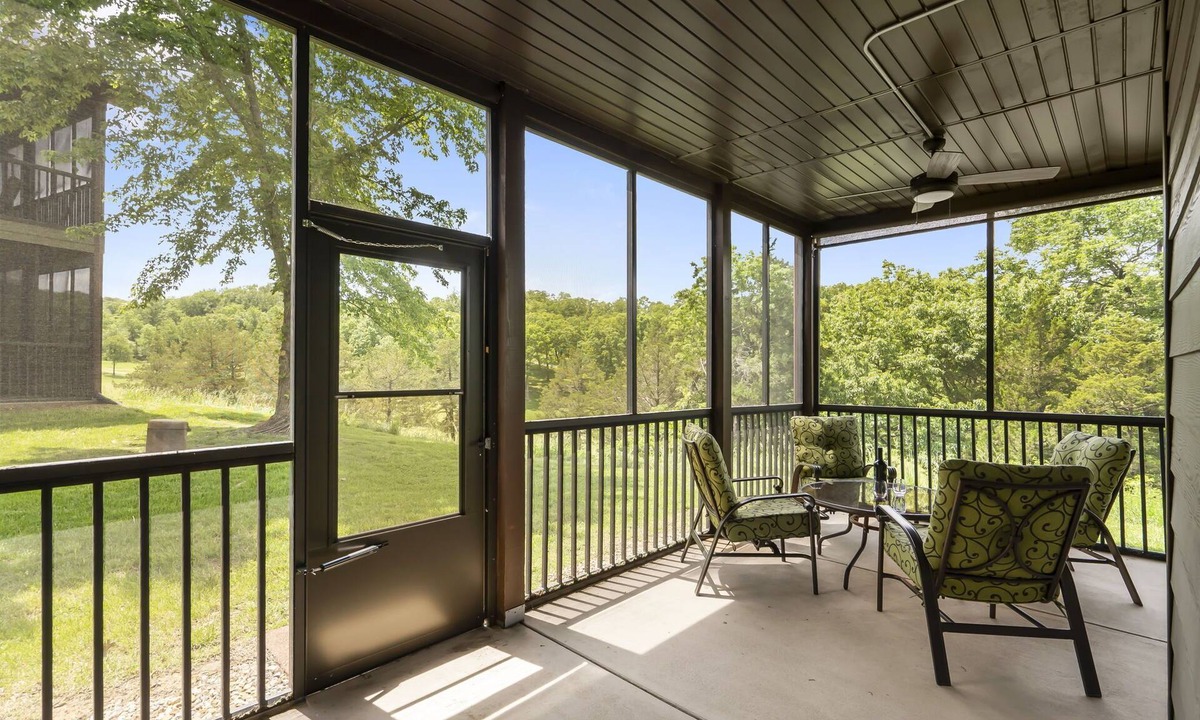 Branson West Condo | Renovated Cabin with Screened-In Porch, Life-Size Games, Community Pools & Free Tickets Near SDC
