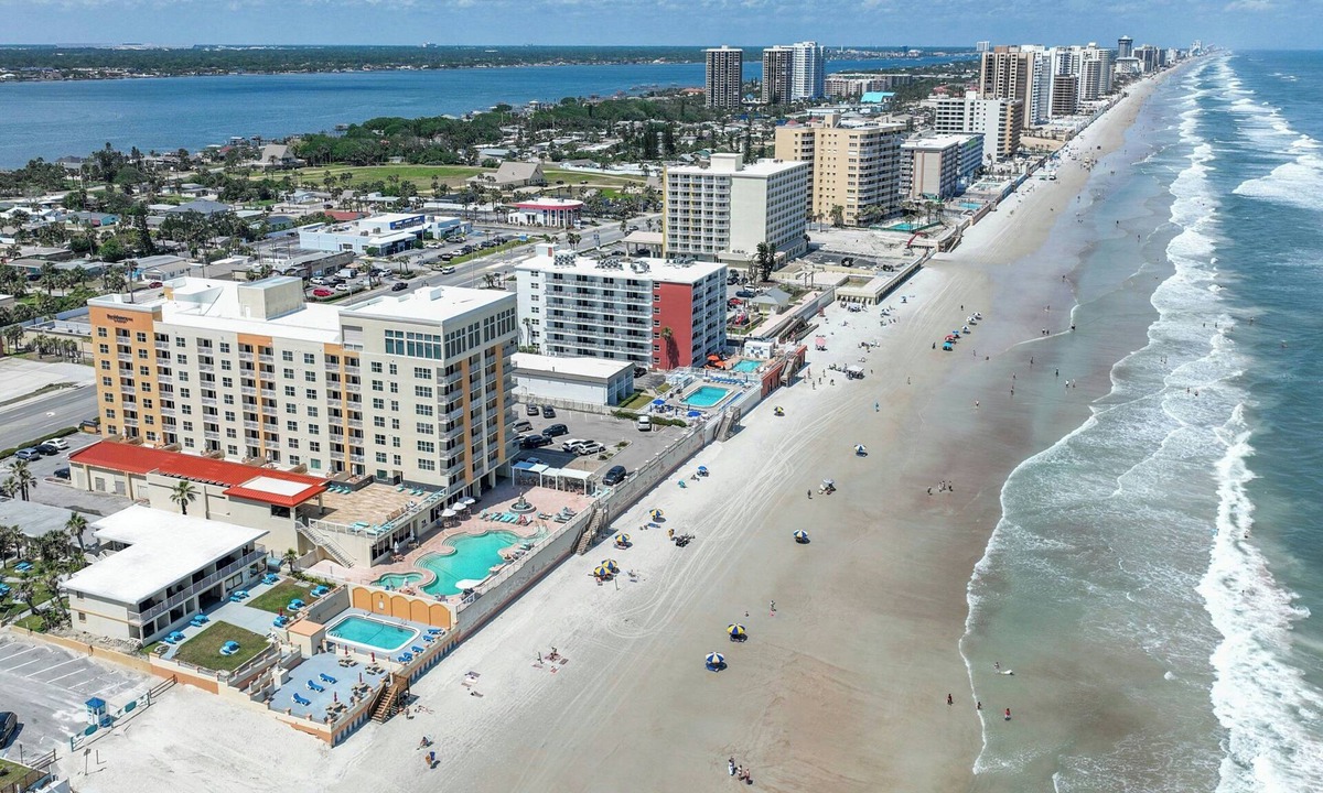Daytona Beach Shores Hotel | Residence Inn by Marriott Daytona Beach Oceanfront