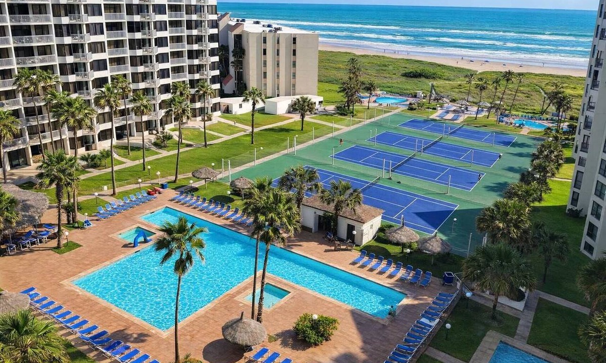 South Padre Island Condo | Resort-like beachfront " Heated Pool "