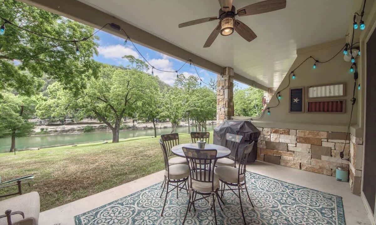 New Braunfels Condo | RG 105 Rio Refuge