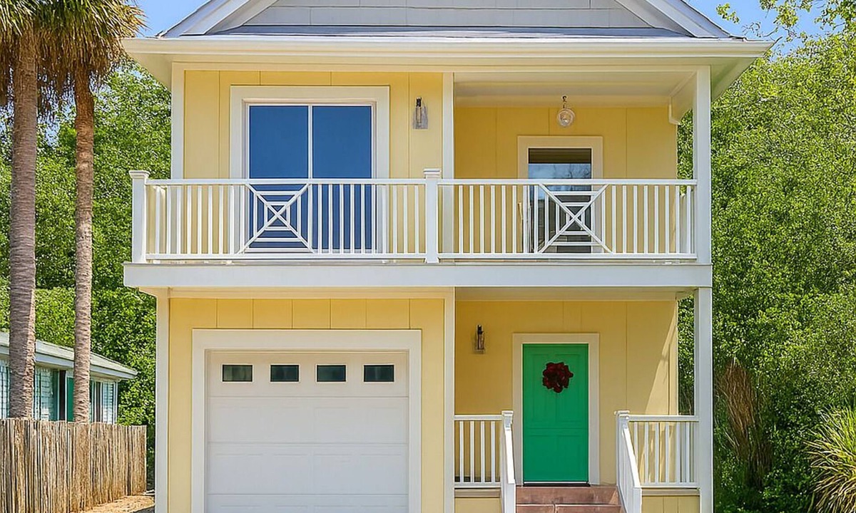 Lincolnville House | Riberia Riviera. A charming spacious 3/2 in heart of Old City