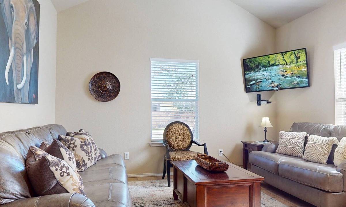 New Braunfels House | River City Resorts: TRV Safari: Walking Distance to ALL! Free Tubes!