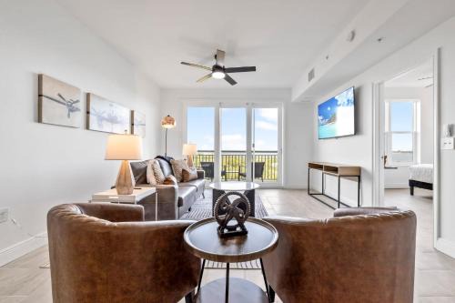 Merritt Island House | RIVER FLY IN The Cocoa Launchpad Lookout View RFI-703