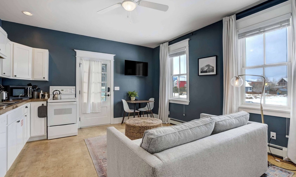 Buena Vista Apartment | River Park Studio! Apartment Near Shops & Trails