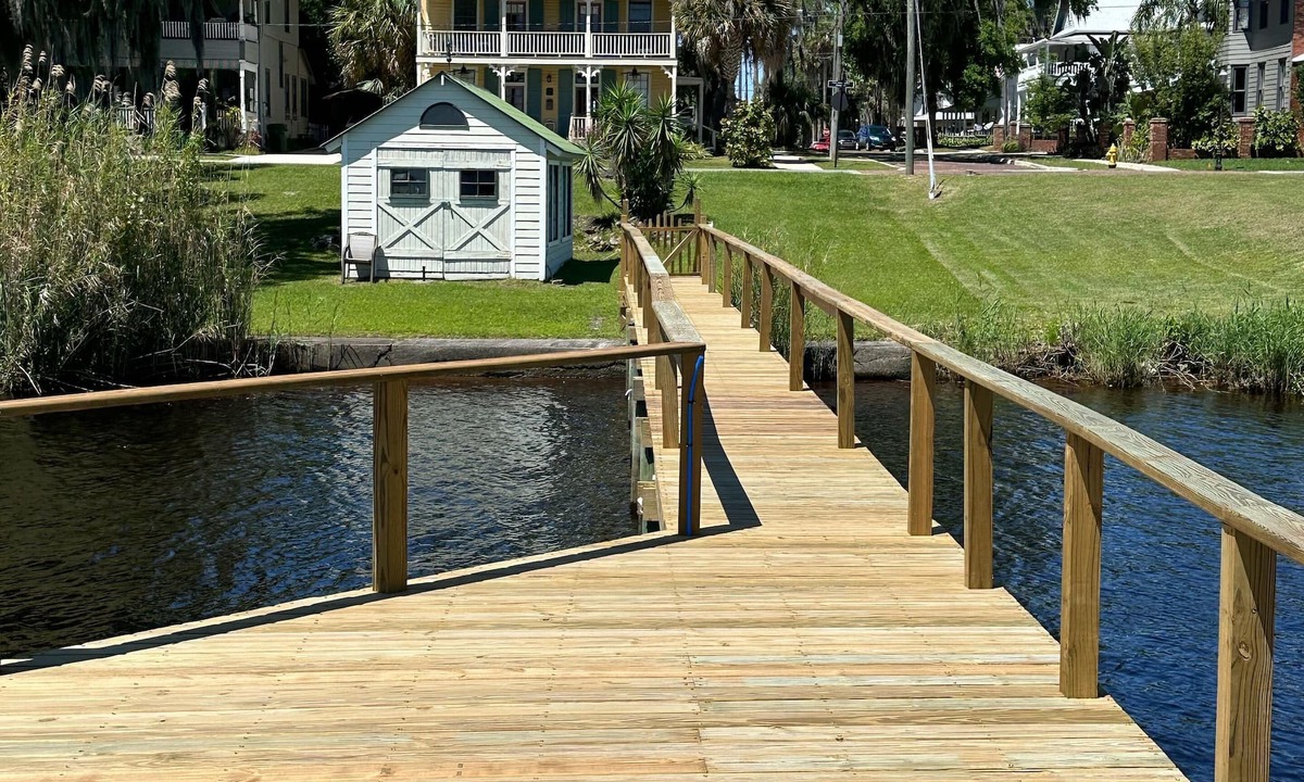 Palatka House | Riverfront Home with DOCK- South Historic District- Bring Your Boat!