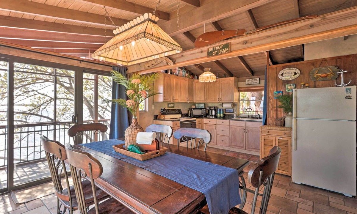Tropic Apartment | Riverfront Merritt Island Bungalow w/Dock & Deck