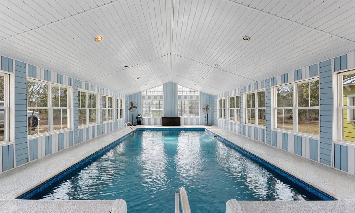 Chipley Apartment | Romantic Country Escape Indoor Heated Pool Hot Tub Breakfast Art Studio Bakery
