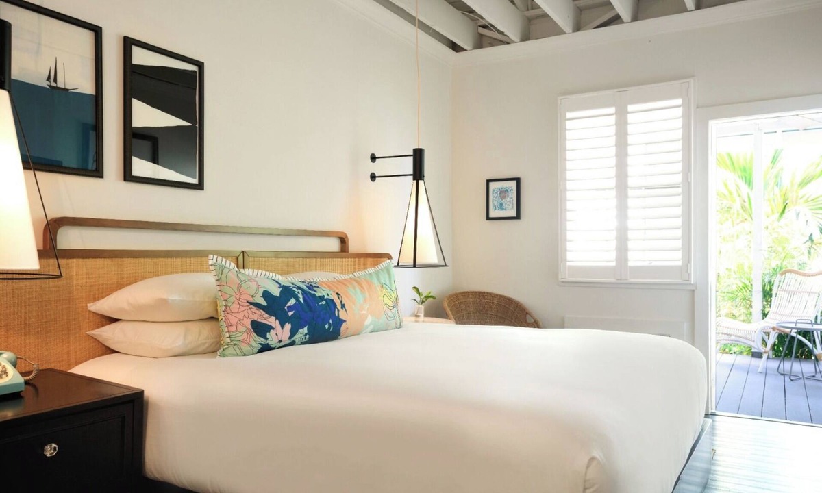 Old Town Hotel | Romantic Key West Getaway with Heated Pool, Patio & Breakfast | Near Sunset Pier