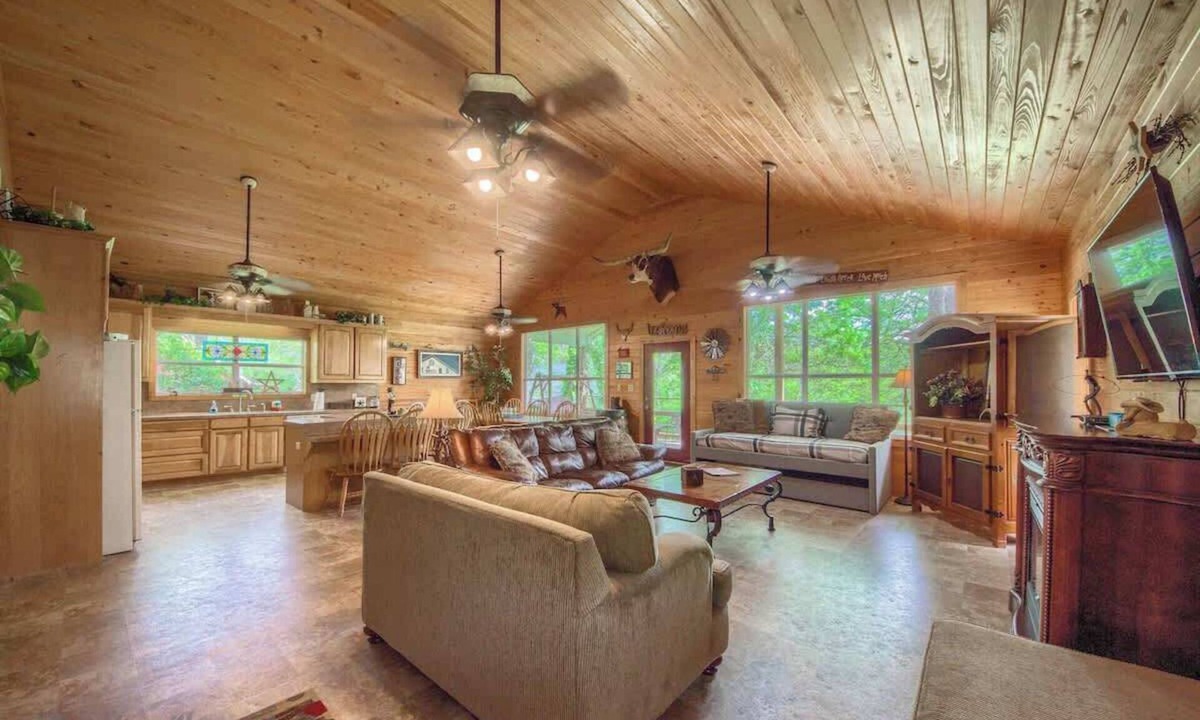 New Braunfels House | RR 9084TS Texas Star
