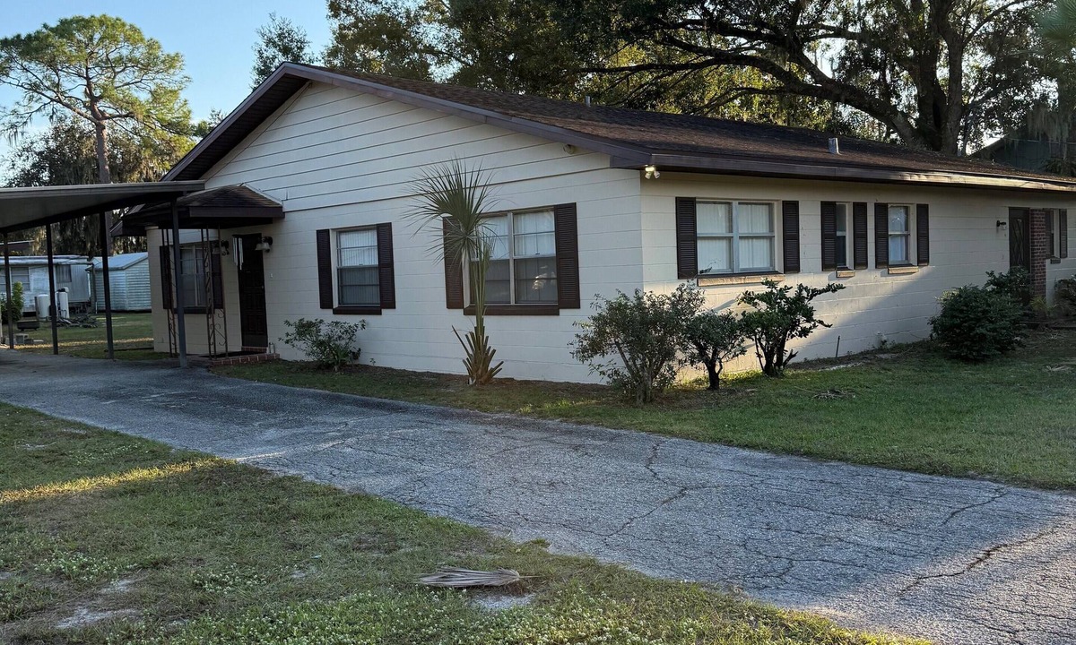 Fedhaven House | Rustic fish camp getaway - the perfect spot for families, anglers & all others!