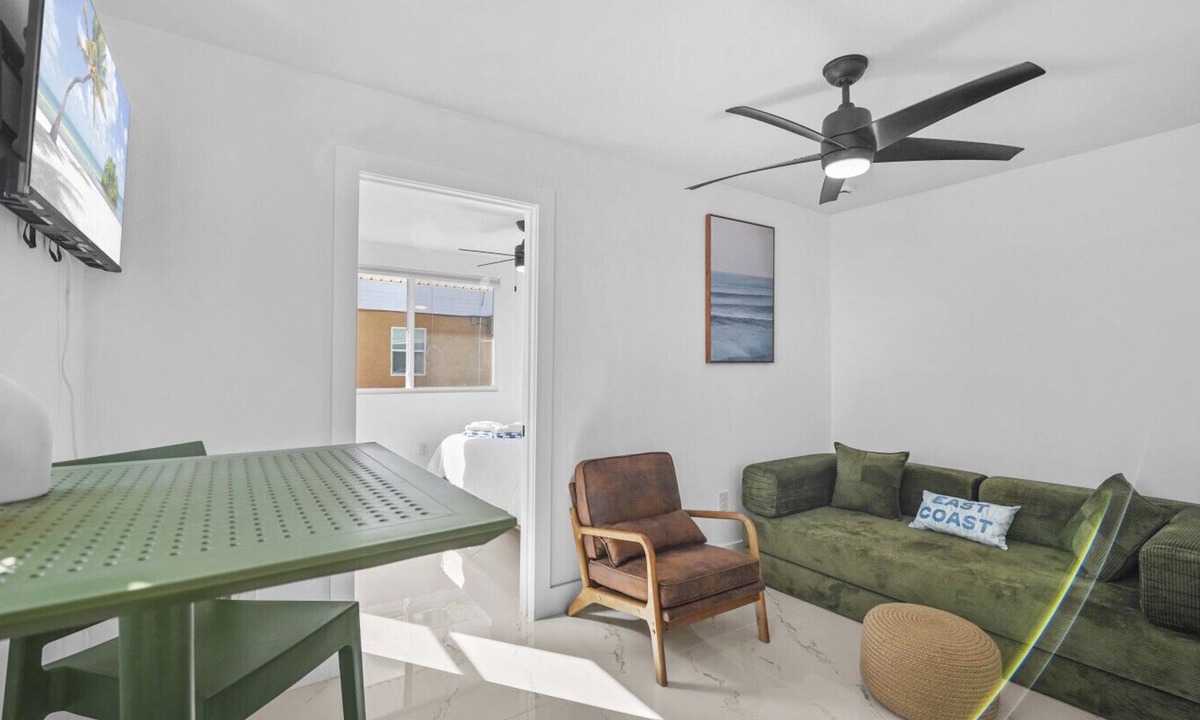 Fort Myers Beach Cottage | Sage Sands Cottage | Steps to Beach/Pool/Fort Myers Beach Times Square