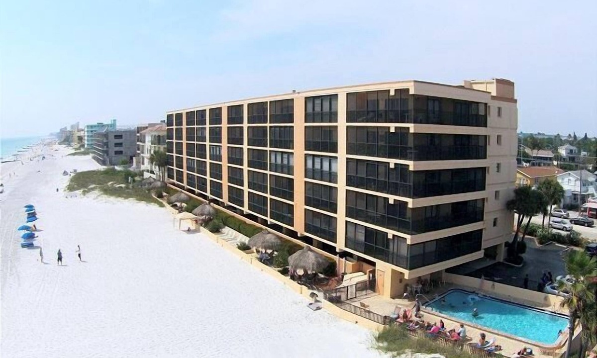 Madeira Beach Condo | SALE Aug Sept Oct Nov Dec lo week rate Villa Madeira Condo Direct Gulfbeach View