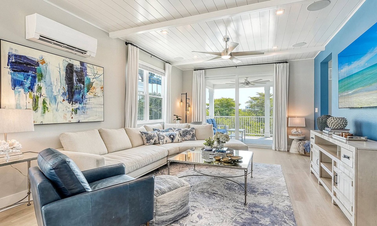 Cortez House | Saltwater Serenity | Canal Front w/Heated Pool Near Anna Maria Island