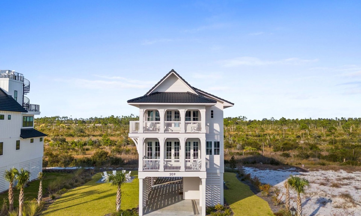 Bay County House | Saltwater Serenity: 4th of July week available as a Friday or Saturday check in