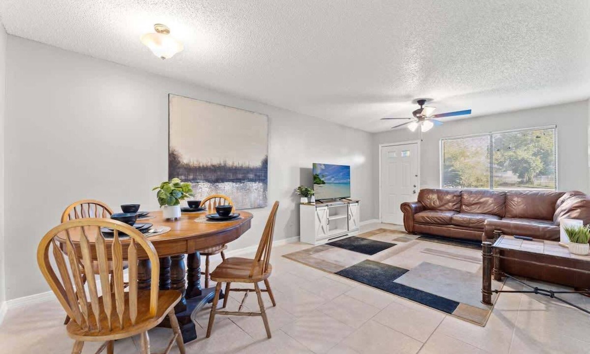 Southside Apartment | San Jose Forest, 2/2, Long-Term