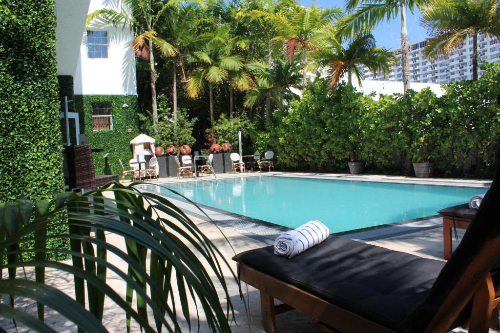 City Center Hotel | San Juan Hotel Miami Beach