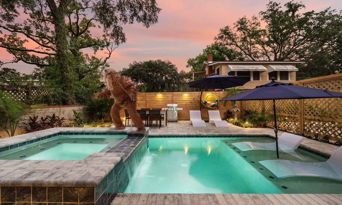 San Marco House | San Marco Home Pool, Hot Tub, Grill