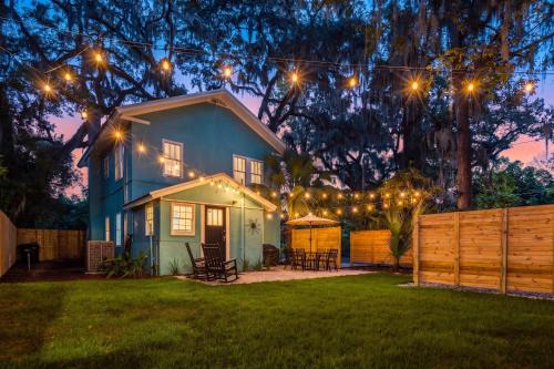 University Heights House | Sanctuary on 3rd - Walk to UF , Parking , Grill
