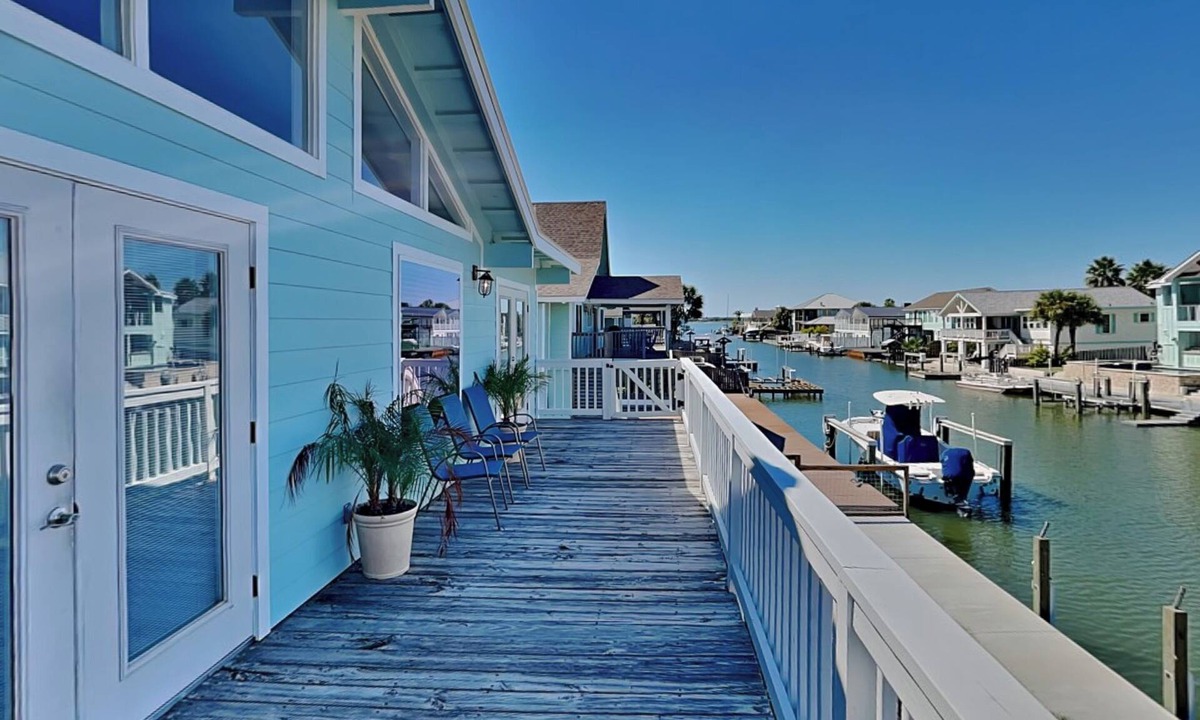 Rockport House | Sandy Oasis by Miss Kitty’s