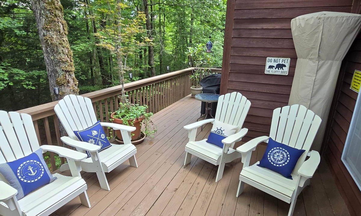 Sapphire Cabin | Sapphire Sky Cabin - Walk to Fairfield Lake/Resort Amenities
