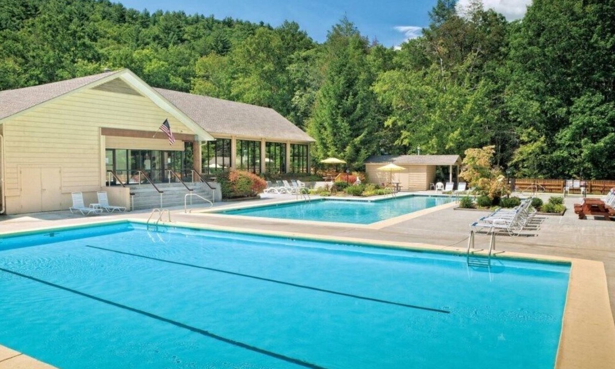 Sapphire Condo | Sapphire Valley | Group Mountain Retreat | Pool + Hot Tub | 2BR