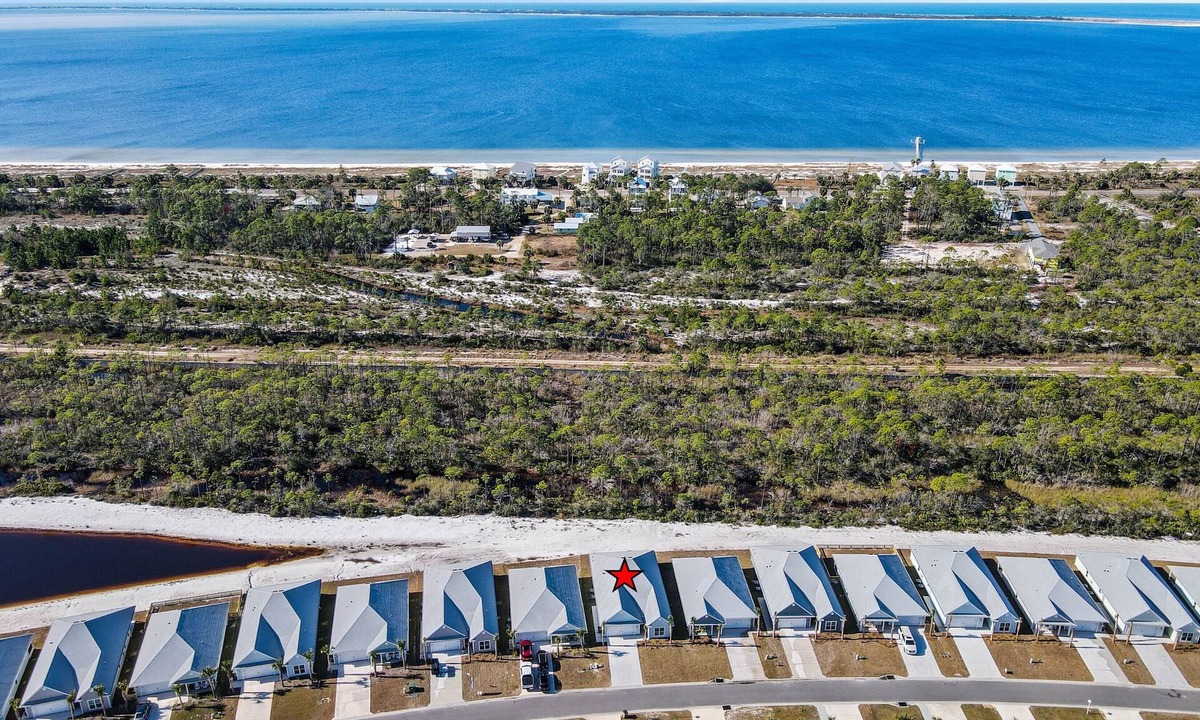 Port St. Joe House | SEA SMILE offers amazing sunsets, amenities galore & mother-in-law suite! Snowbirds welcome