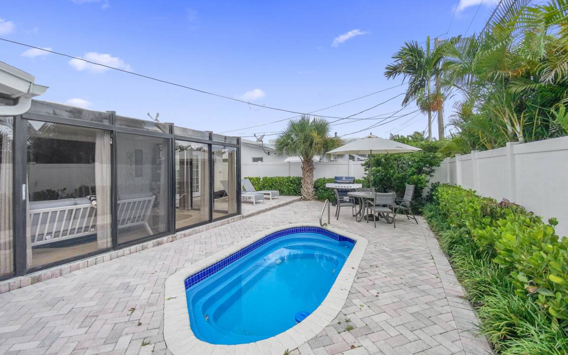 Fort Lauderdale House | Seahorse Villa 2, 2br/2ba home with dipping pool