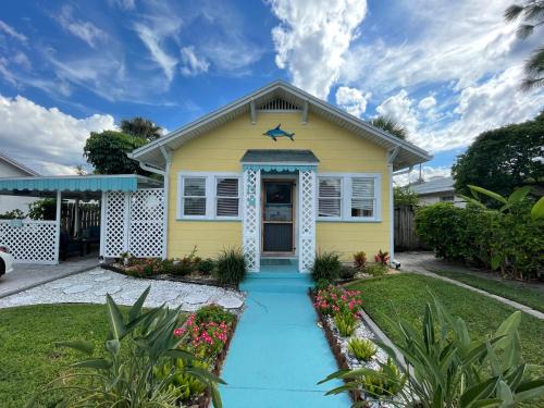 Pass-a-Grille House | Seahorse Bungalow
