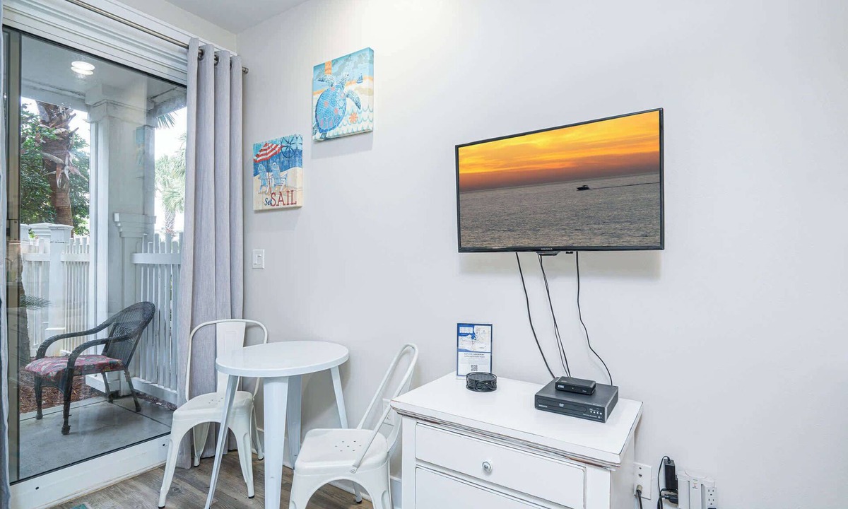 Baytowne Wharf Apartment | Seashell Shuffle at Pilot House