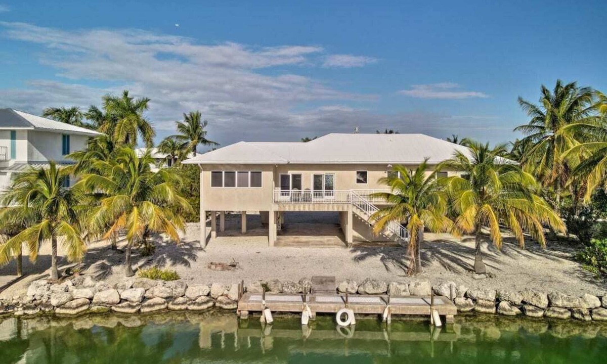 Sugarloaf Shores House | Serene 3-bedroom oceanfront house and dock in Sugarloaf Key