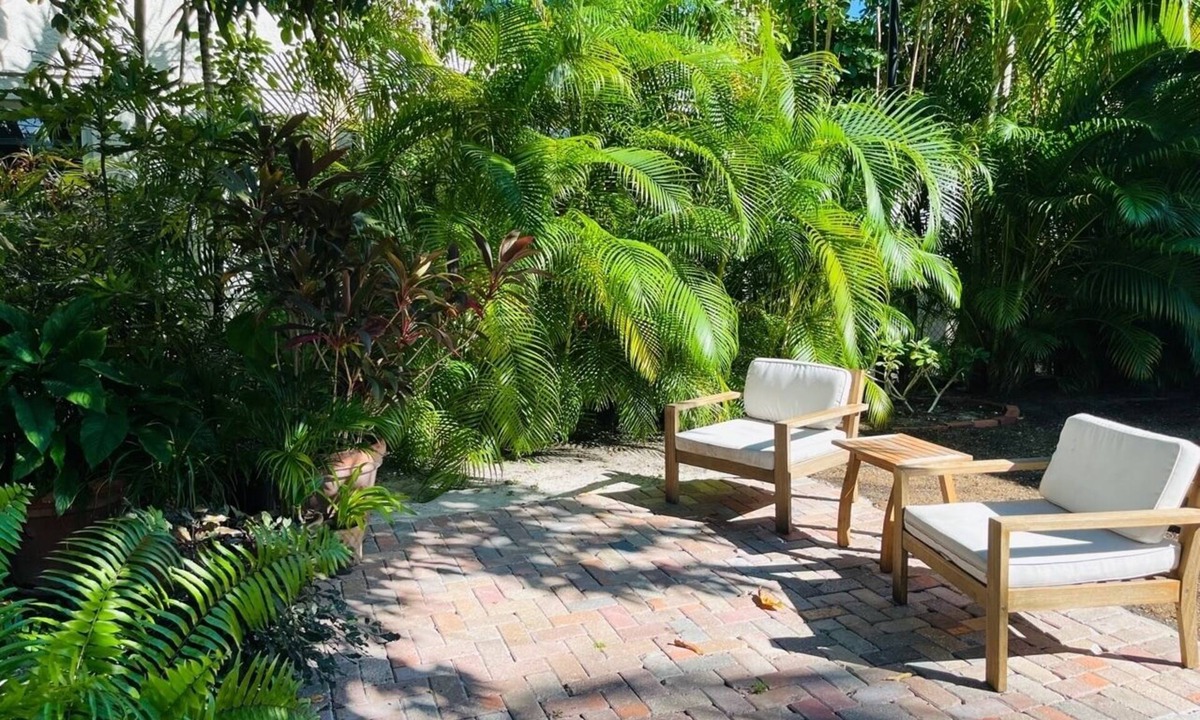 Coral Way Apartment | Serene & sunny studio on a tropical, quiet property in historic neighborhood