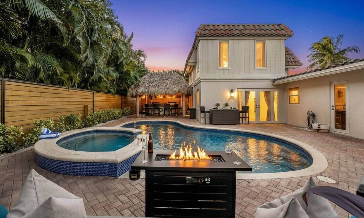 Beachway Estates House | Serenity Pool Close to beach 5 BDR