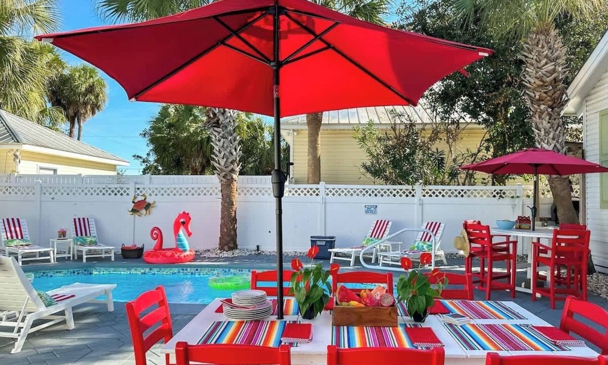 Crystal Beach House | SolMate-PoolHeat Deals-Free GolfCart,Bikes,Hot Tub