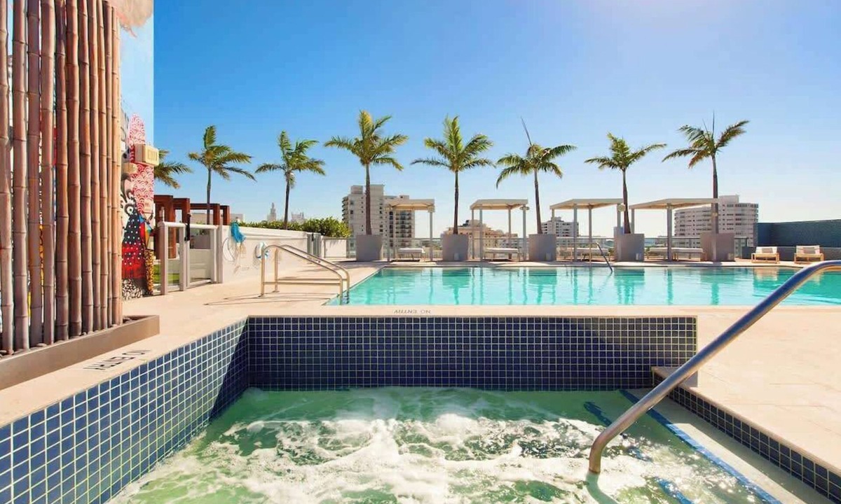 City Center Condo | South Beach Suite Steps to Beach