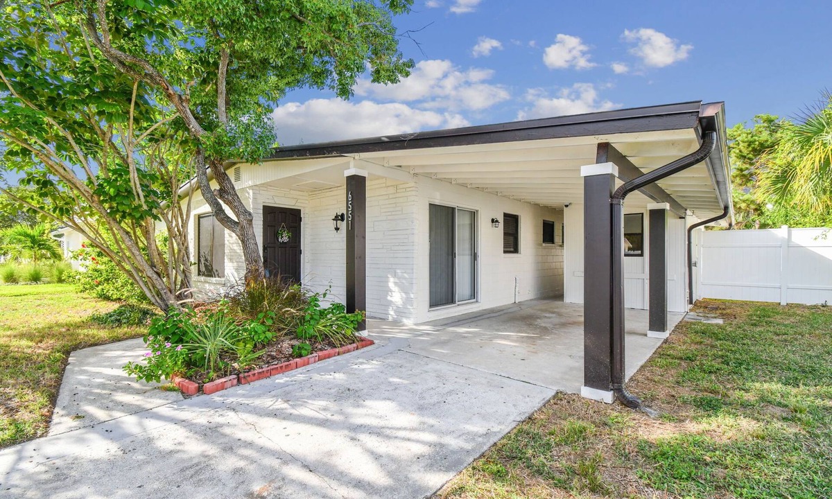 Sun Bay South House | South Tampa Escape – Close to Everything!