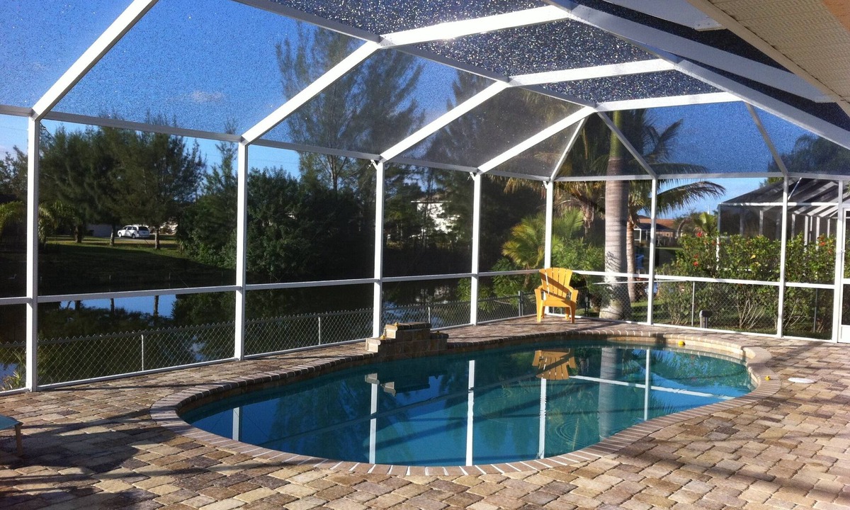 Cape Coral Villa | Southern exposure Canal Home with heated Pool - electric or solar !