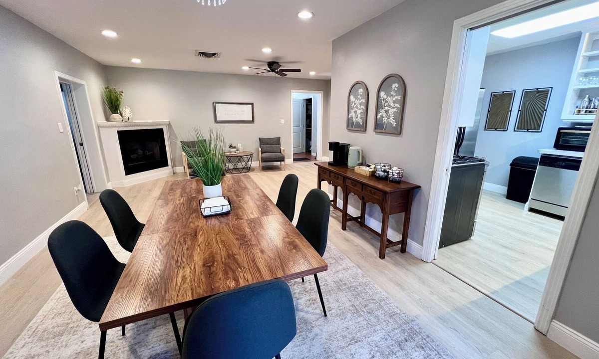 Lakeland House | Spacious 3-bedroom Home - Downtown Lakeland