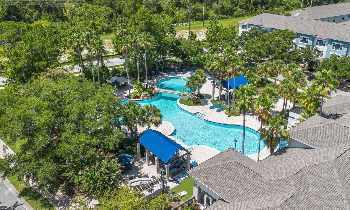 Westchase Apartment | Spacious 3BR 2BA w Pool Gym Near Airport 4