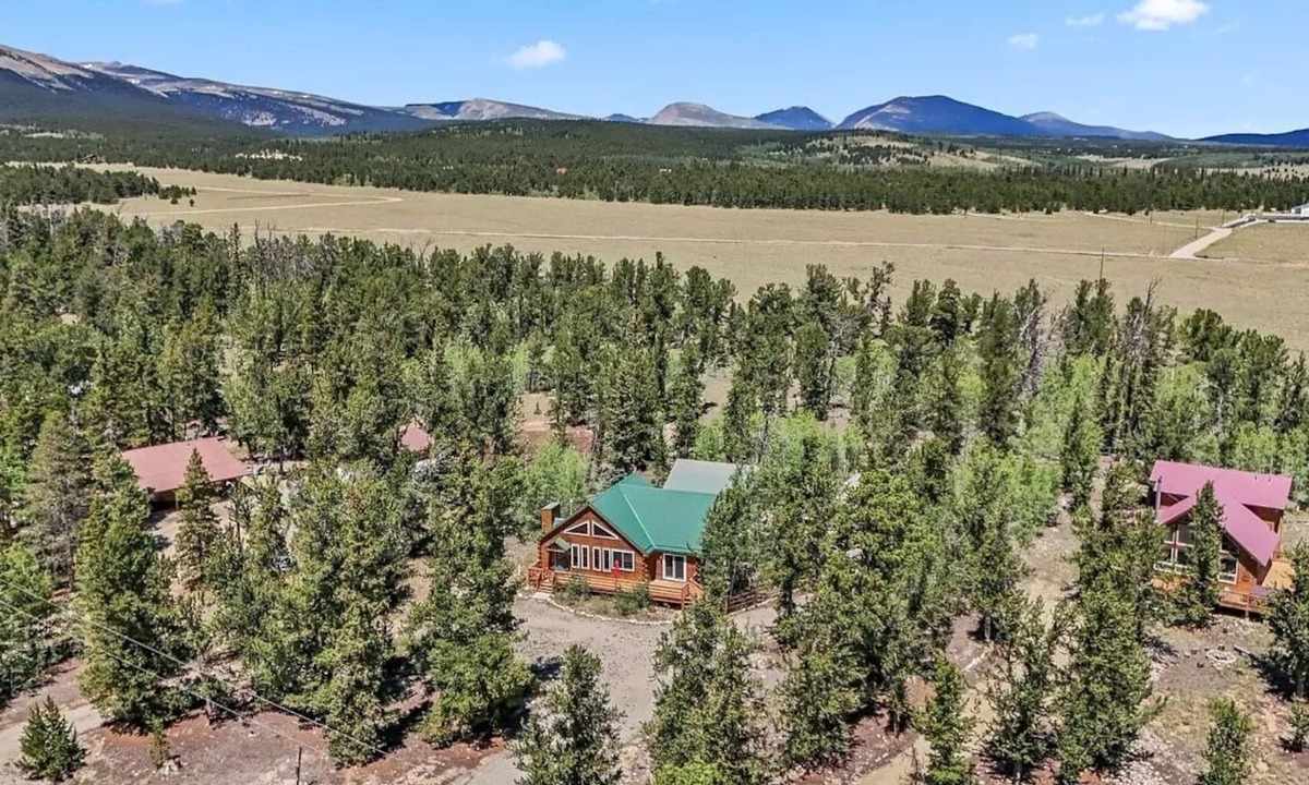 Warm Springs Cabin | Spacious & Cozy Mountain House in Fairplay