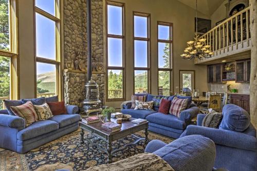 Valley of the Sun House | Spacious Fairplay Retreat w/Hot Tub & Fire Pit!