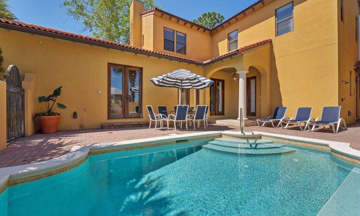 Emerald Waters Village House | Spacious Home + Cozy Guest House! Private Pool & Courtyard, Near Beach Access