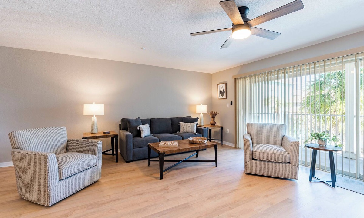 Indian Rocks Beach Condo | Spacious, Luxury, Beach Condo with Pool
