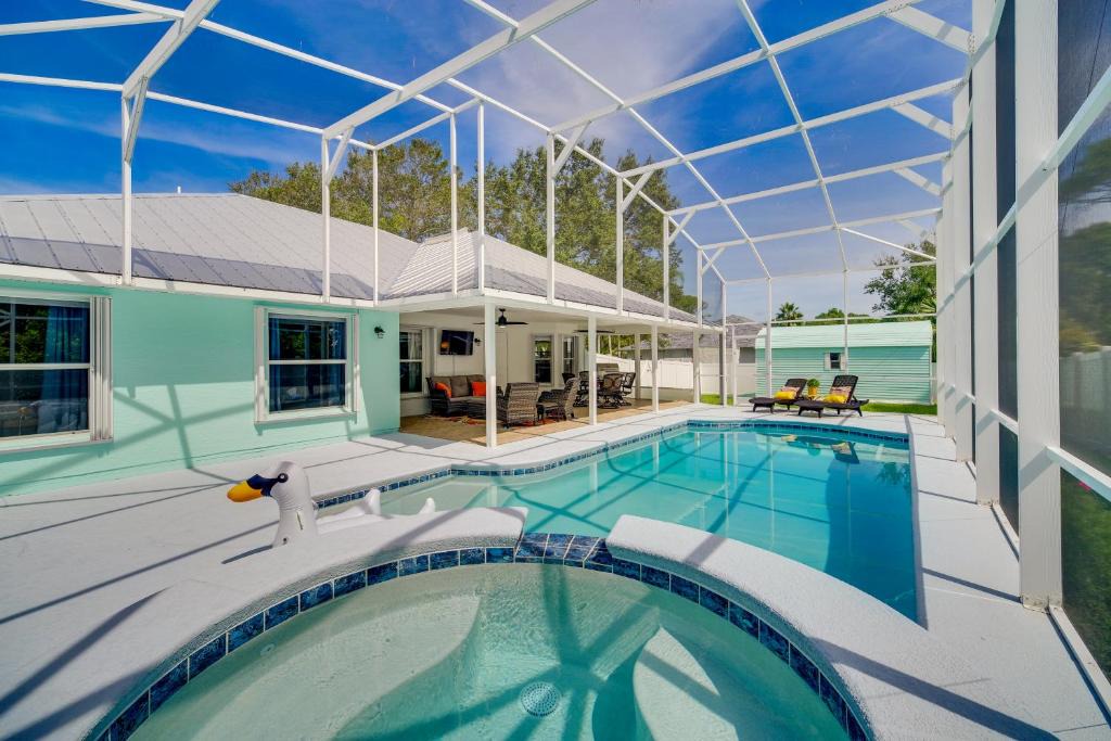 Sebastian Highlands House | Spacious Sebastian Retreat Lanai and Private Pool!