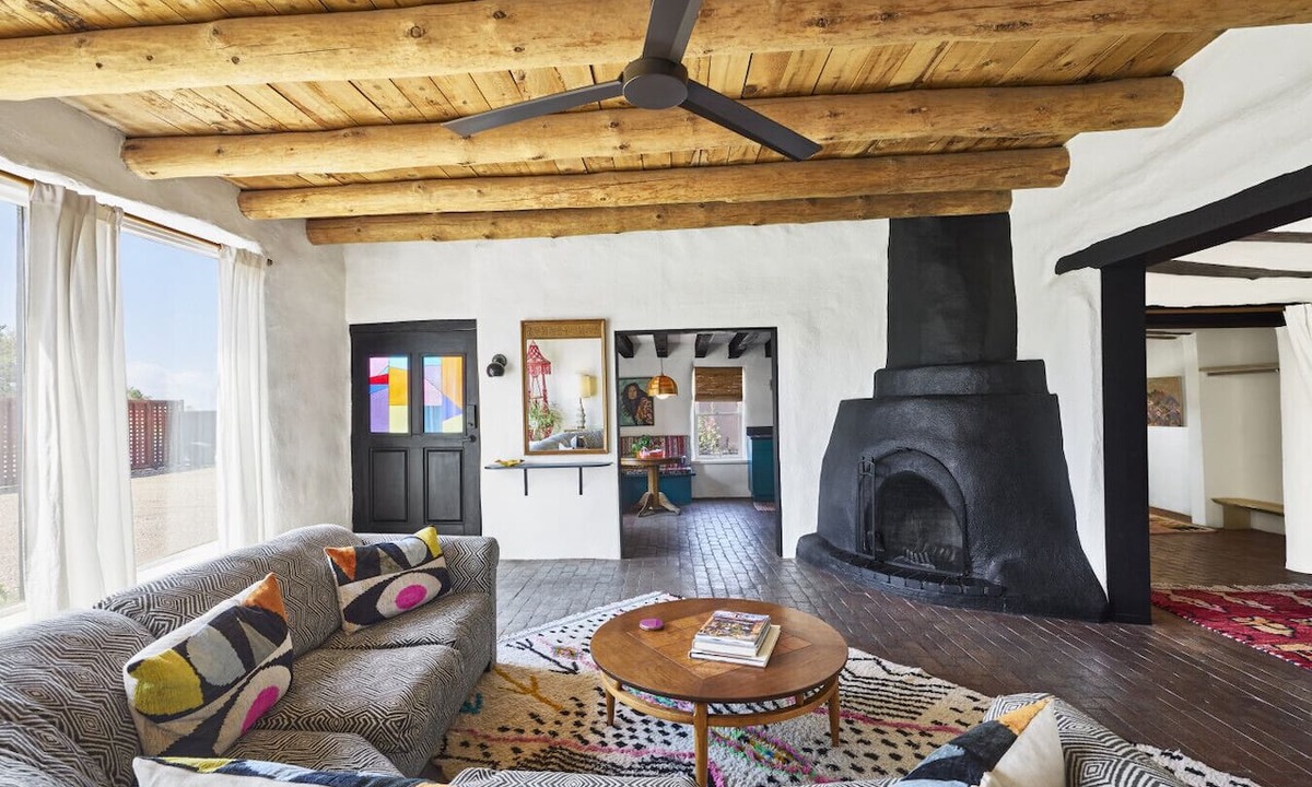 Santa Fe Apartment | Spacious, Stylish “Niji Suite” @ La Dea