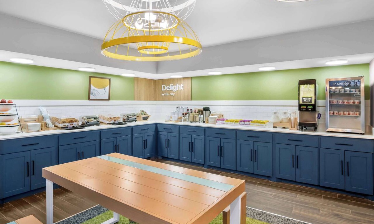 Grapevine Hotel | Spark by Hilton Grapevine DFW North