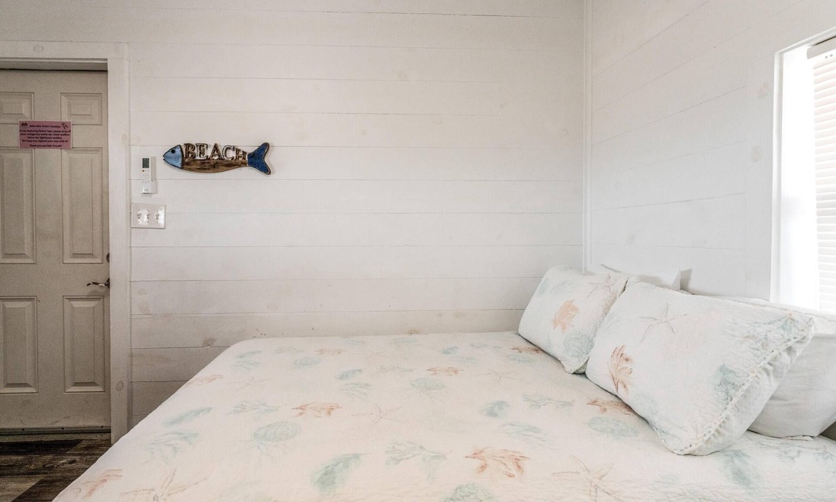 Freeport Cabin | Spoonbill 1 Bedroom Cottage - Spoonbill - One Bedroom Cottage