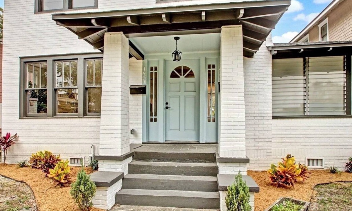 Springfield House | Springfield Charmer Clean, Spacious, with WI-FI Close to all!