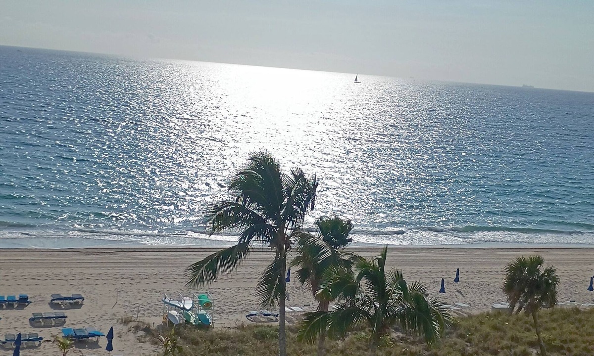 Galt Mile Condo | Stairway to Heaven; Ocean Views.as you lie in bed and bask in the waves.