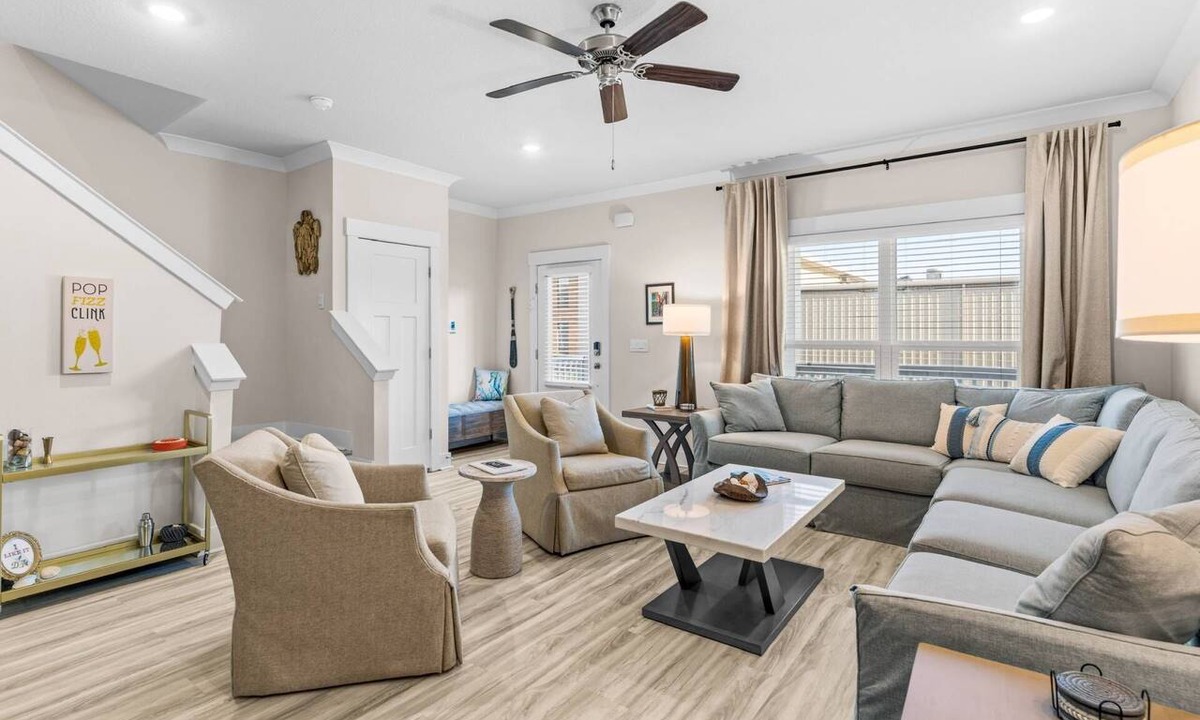 South Pensacola House | Starlight Place - Conveniently Located Newly Built Downtown Home - Off Street Parking - Dog Friendly