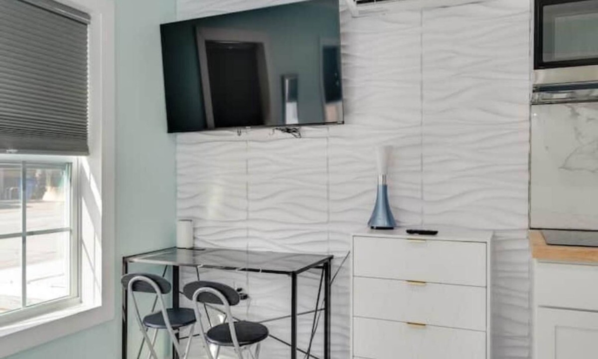 Panama City Beach Cottage | Steps from the Beach! Your PCB Cottage Awaits! - E